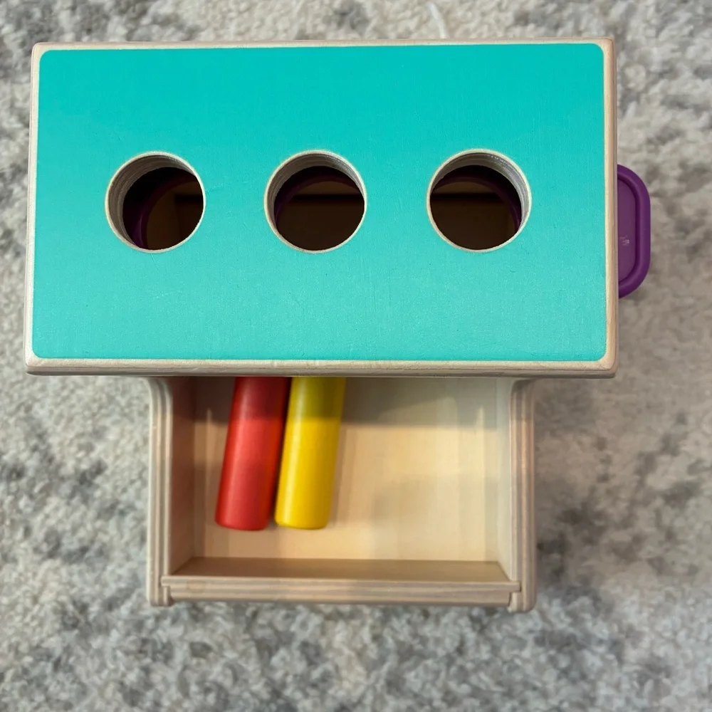 Lovevery Wooden Peg Montessori